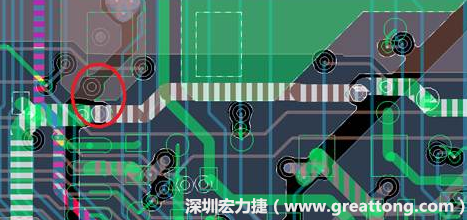 慢慢確認(rèn)CAF發(fā)生的位置后，可以配合Gerber查看PCB的結(jié)構(gòu)是否有通孔太近或是線路太近的問題。