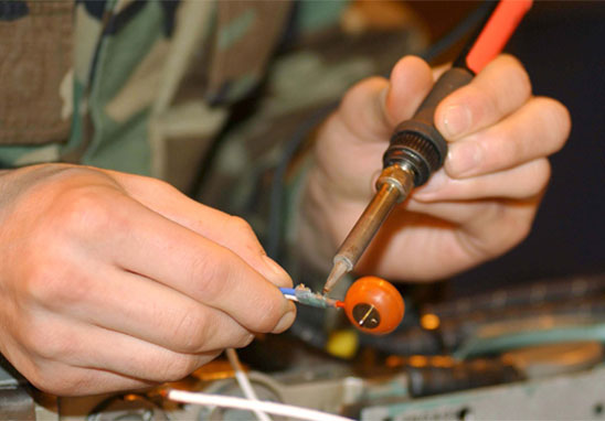 PCBA加工中遇到焊接不良元器件應(yīng)該怎么辦？